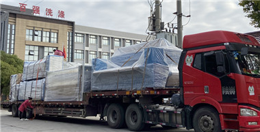 一天連發(fā)六車，百強(qiáng)洗滌設(shè)備到底強(qiáng)在哪里？