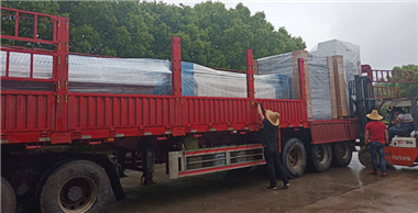 百?gòu)?qiáng)洗滌設(shè)備再次發(fā)貨四川成都