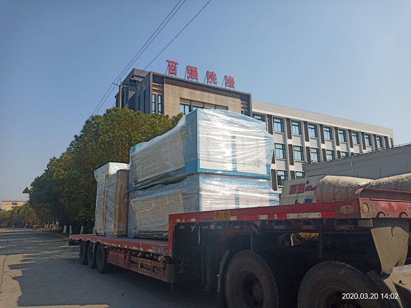 百強洗滌設(shè)備-洗脫機，烘干機，燙平機發(fā)貨四川